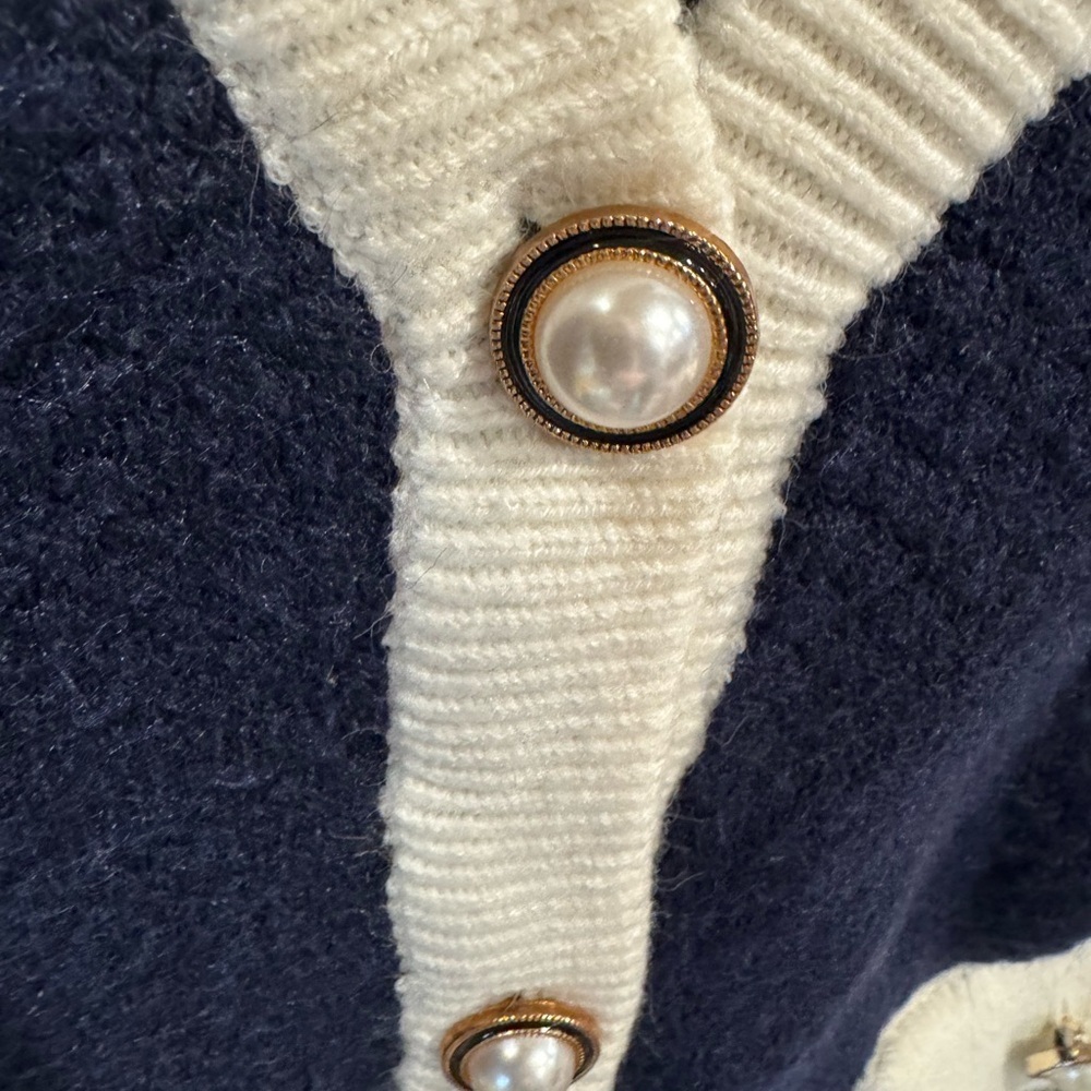 Navy and Cream Women's Cardigan - Picture 4 of 6